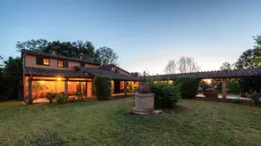 Private, 50-acre estate in Tiber Valley. Fully gated. - Image 5