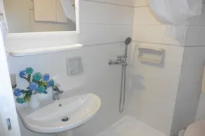 Julie's studio,2 minutes walk to beach, near Heraklion,Knossos and famous sites! - Image 4