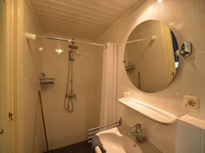 Retraite romantique en forêt avec sauna - Image 5