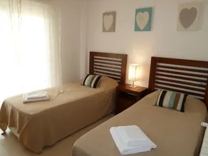 Fantastic ground front line apartment with garden and pool . - Image 4