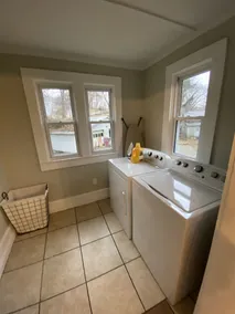 Charming Vintage Home - Image 2