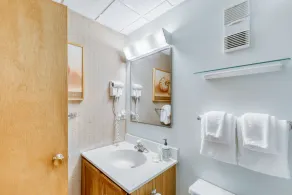 Studio de montagne avec piscine commune, bain à remous et sauna, à proximité des pistes de ski! - Image 3