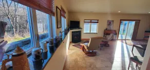 Exceptional Comfort Quiet Clean 4 Bed 3 Bath next to woods - 21 min to Madison - Image 5