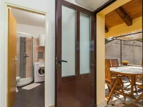 Beautiful private villa for 8 guests with internet, A/C, private pool, TV, terrace and pets allo... - Image 4