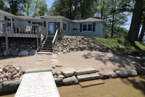 Lakefront Walkout Cottage, Beach, Dock, Kayaks, Sunsets on Pine Lake! 🐚🐟 - Image 5