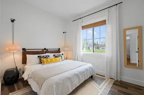✨ Modern Retreat Near Schweitzer–Hot Tub, Fireplace, 3 King Beds ✨ - Image 5