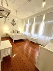Schoolhouse Somerset Dam - Sleeps 16!!! - Image 4