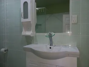 Rodney Heights 2 B/R ensuite Apartment - Image 2