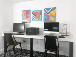 Lux Oasis in West Hollywood, Free Parking & Swimming pool - Image 5
