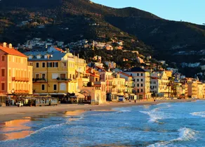 Three-room air conditioning sleeps 6 100 meters from the sea 3rd floor lift - Image 5