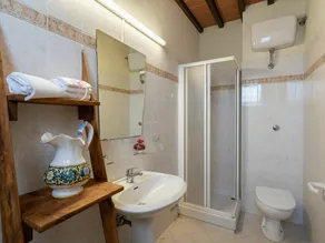 Vacation Home em Dicomano com 2 quartos e capacidade para 7 pessoas - Image 2