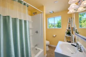 Rockwell Retreat 4 Bedroom Home by NW Comfy Cabins by RedAwning - Image 2