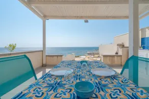 Cozy sea view rooms with private beach and jacuzzi - Image 5