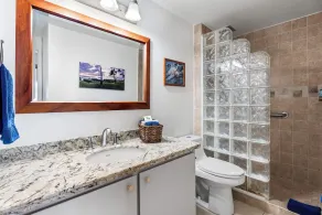 Lovely Oceanfront 2/Bdrm, 4th Floor Condo with A/C at the Kona Bali Kai Resort - Image 3
