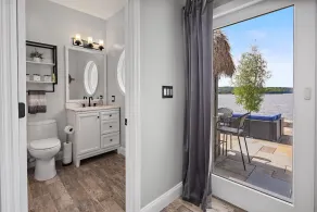 Candlewood Lakefront 3bd/ 2 bath house w/ 180 degree views! - Image 3