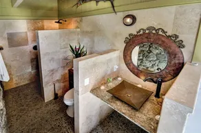 Jungle view bedroom with private entrance,outdoor private Bali style bathroom - Image 3