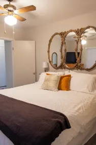 Ultra Clean, Private, Comfy Home in Prime Location. Sleeps up to 8. - Image 4
