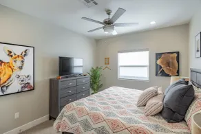 Sleeps 16 w/ 4 Kings - Gourmet Kitchen & Fireplace - Image 5