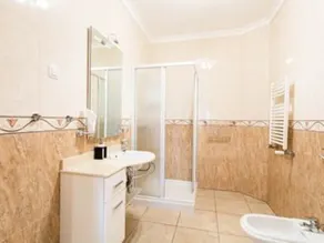 Spacious Apartment With Shared Pool And Sea Views - Image 2