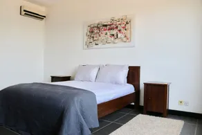 Deluxe 1 Bedroom Apartment in Osu - Pulse of Accra - Image 5