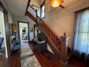 It's A Wonderful Life - Main St Penn Yan - Walk to Shops & Dining - Hot Tub - Pets OK - Seneca & Keuka Lake - Image 2