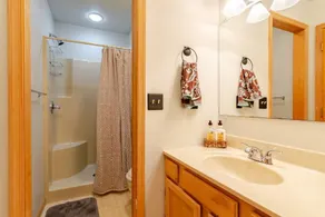 Cozy Cabin at Big Bear Mountain: Pools, Lake, Ski, Horseback & More at Masthope! - Image 4