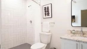 Landing Modern Apartment with Amazing Amenities (ID5790X46) - Image 4