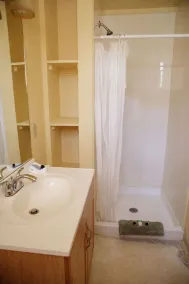 Robber's Roost Cabin - Image 3