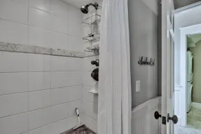 Sylvia's Cottage - Image 3