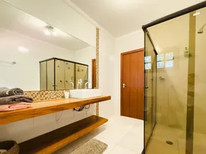 Casa confortavel e bem localizada na Granja Viana - Image 2