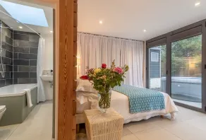 The Garden Room is the perfect romantic retreat for couples seeking an escape - Image 4