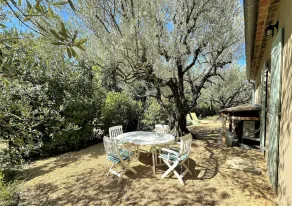 House village view Séguret, terraces, swimming pool, near Dentelles de Montmirail - Image 5