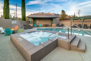 Uptown King Dog Friendly w/ Private Patio  and  Mountain View @ The Matterhorn Inn - Image 2