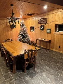 Familie und Hund, macht Lodge großartiger Ort für Veranstaltungen. - Image 4