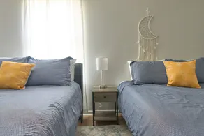 Spacious Home w/ Coffee Bar & GameRoom near Ft. Stewart & Savannah - Image 4