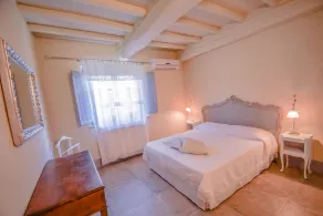 Villa with private pool, air conditioning, 4km from town, 30km Siena & Arezzo - Image 4