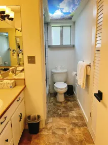 Comfortable Home in a Convenient Location - Image 3