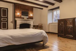 Large family gîte in a manor house for 10 people in the Parc des Loups - Image 5