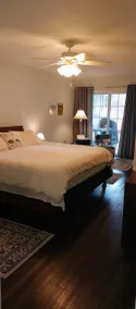 Executive Lakeshore Condo bordering the lake, the KVR trail and Lions Gardens. - Image 5