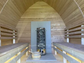 Grand espace à la campagne avec piscine - Image 3