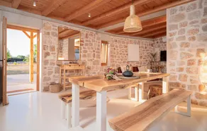 Nice home in Stari Grad with WiFi - Image 5