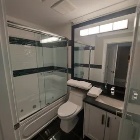 Sunset Mews Luxurious 3 Bed Townhouse - Image 3