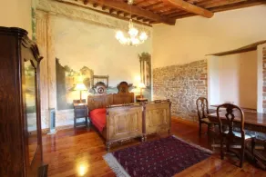 Superb villa with period furniture, large rose garden and private swimming pool - Image 3