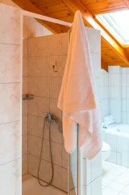 Villa Mellow - Three Bedroom Villa, Sleeps 6 - Image 3