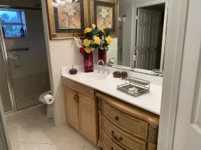 Spectacular place in Golden Gates Estates - Image 3