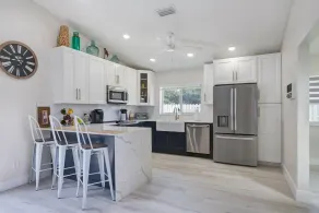 Fabulous 3/2 Home in Ft Lauderdale suburb. - Image 5