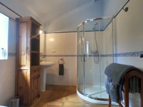 Cadre exceptionnel, vues sensationnelles, terrasses de piscine privée et WIFI partout. - Image 3