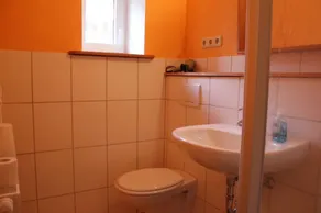 Quiet apartment for two people, possibly plus children - Image 2