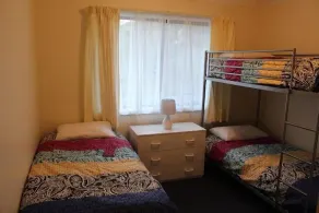 NARRAWALLEE HOLIDAY HOUSE - Image 3