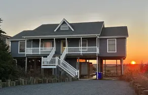 🏖Sunset Gem,  Waterfront Creek/Dock 🚣‍♀️ Beach Across Street 🦴Pet Friendly - Image 5